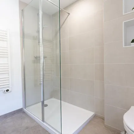 Mla Homes - Garden View * Νανσύ